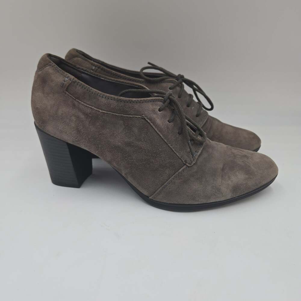 Clarks Boots Womens 8.5 Araya Hale Ankle Heels Lace Up Gray Suede Pointed Toe